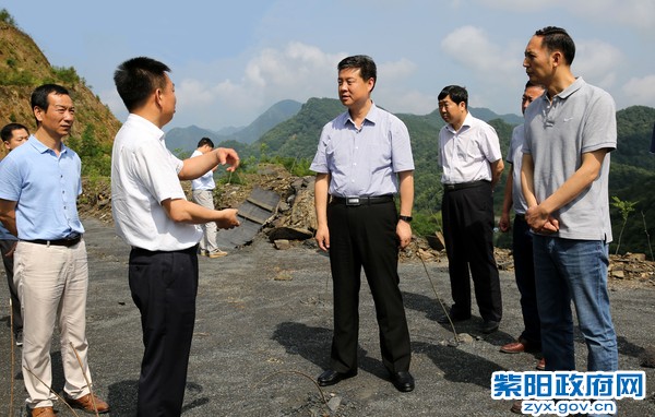 6月16日，在明华煤矿调研环境突出问题整改治理工作00.jpg