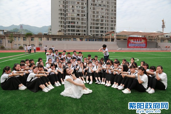 美丽的新操场.jpg