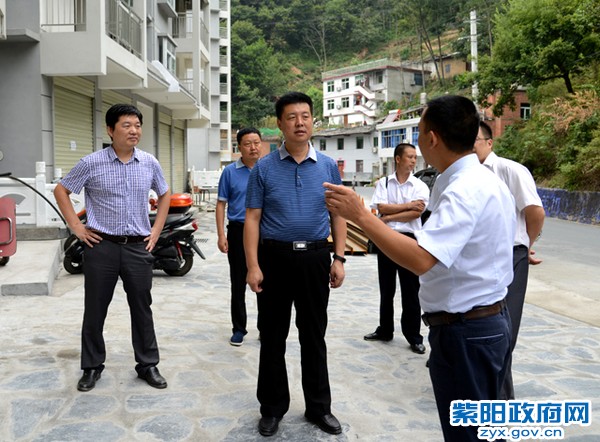 9月6日，调研保障性住房建设.jpg
