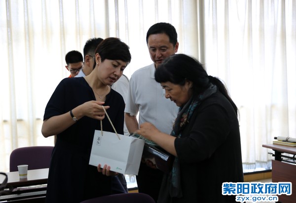 在京拜见中科院硒资源研究专家雒昆利教授2.jpg
