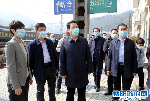 3月6日，陪同赵市长在火车站调研.jpg
