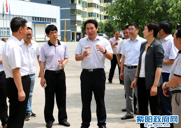 7月4日，陪同代市长赵俊民在开源公司视察0.jpg