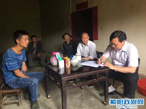 入户走访.jpg