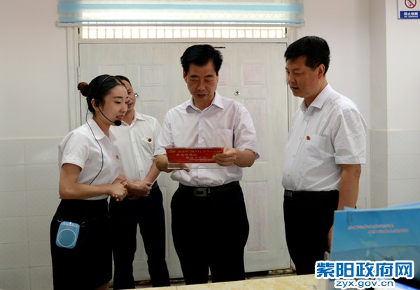 7月12日，省委组织部副部长田晓东调研基层党建工作 (0).jpg