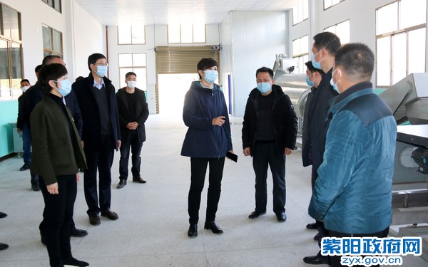 3月4日，在宏威茶叶有限公司调研茶叶产业.jpg