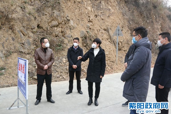 2020年2月3日，到麻柳镇交通管制点检查疫情防控工作.JPG