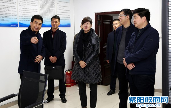 12月16日，检查县融媒体中心建设.jpg