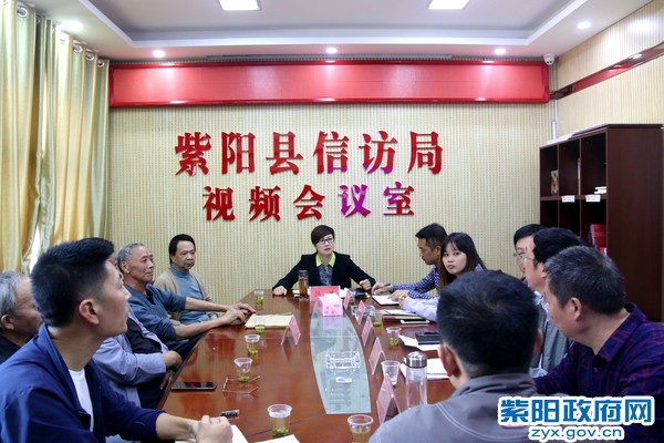 陈县长接访.jpg