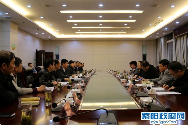 10月17日，杨淼到紫阳调研教育工作_副本.jpg