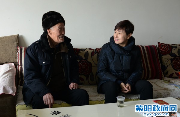 1月22日，看望退休老干部李新奎.jpg