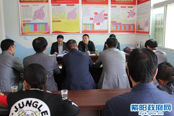 康树民到城关镇检查脱贫攻坚工作2.doc.jpg