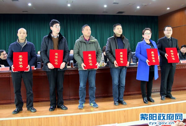 一等奖获得镇合影.jpg